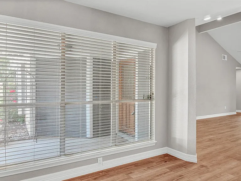 6023 Sean Ct — Photo 20