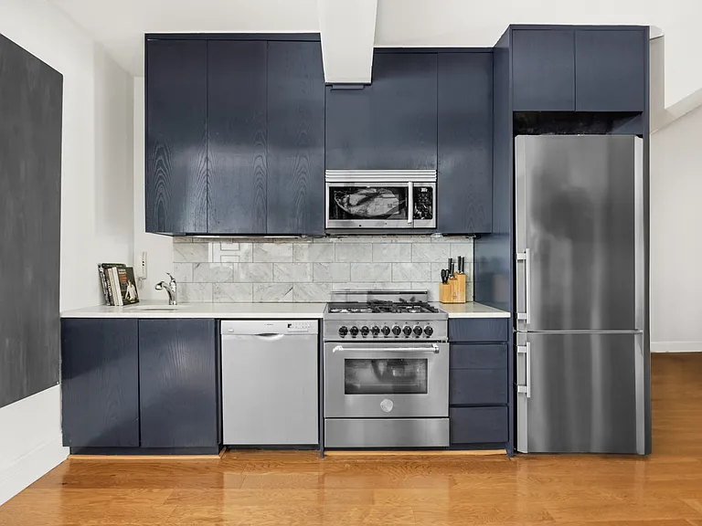 32 W 40th St #PHD — Photo 6
