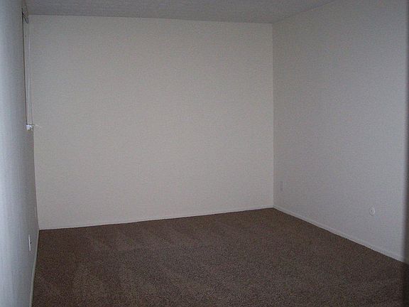 5th image of 325 Foxfire Dr #0ah64h3ss