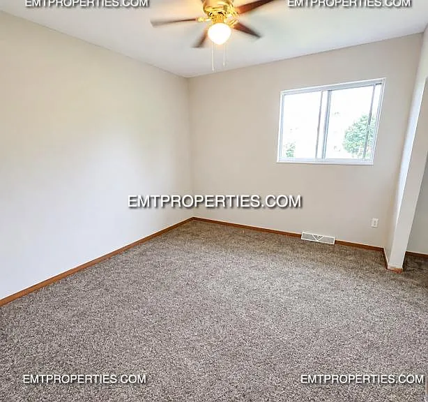 3024 Meister Rd — Photo 3
