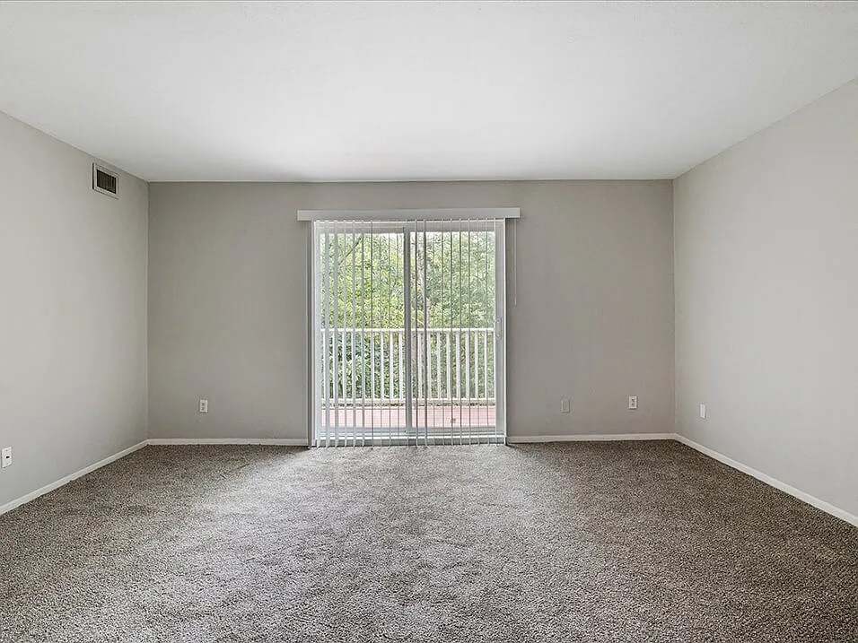 Welcome to Hunter's Ridge Apartments