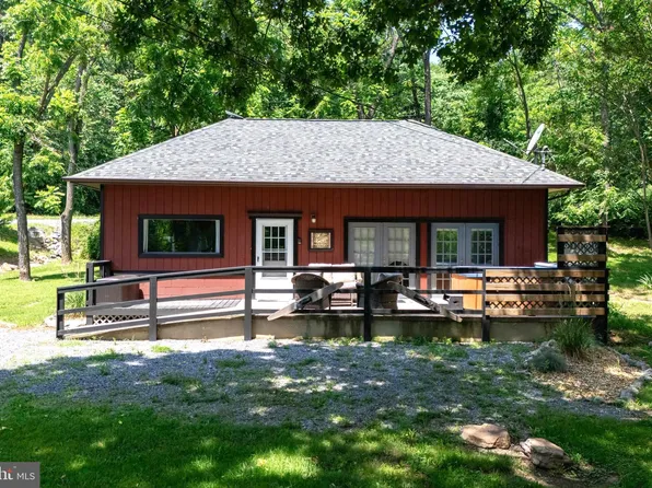 123 Fishermans Ln, Luray, VA 22835