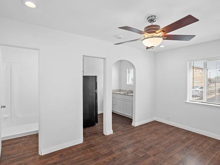 605 E Williams St #2 — Photo 2