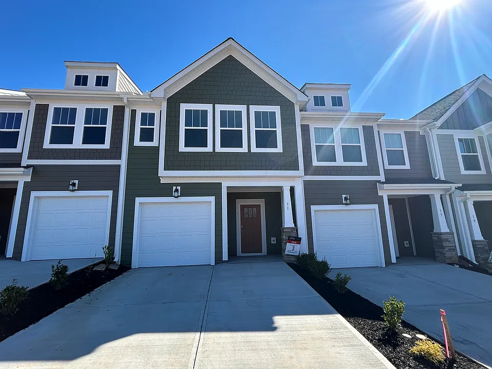 11 Shager Pl