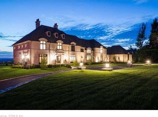 395 Deercliff Rd, Avon, CT 06001