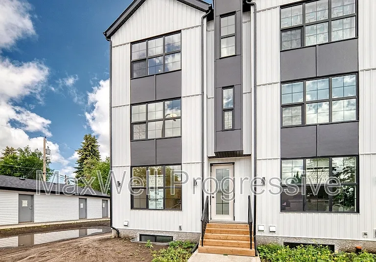 14510 95th Ave NW #MAIN FLOOR — Photo 4