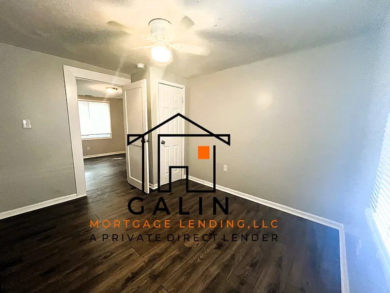 1330 Golden St — Photo 10