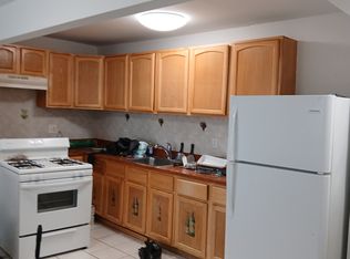 689 E 219th St #2, Bronx, NY 10467