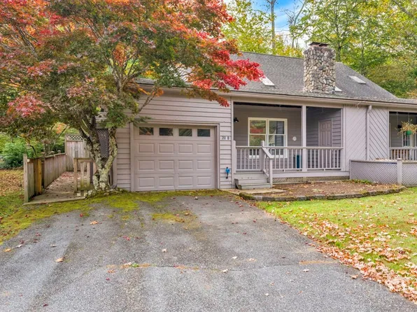 210 The Ponds #B, Banner Elk, NC 28604