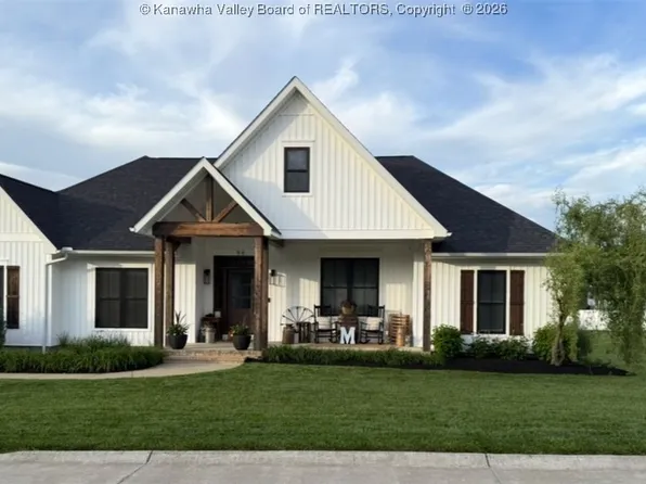 96 Mercy Way, Hurricane, WV 25526