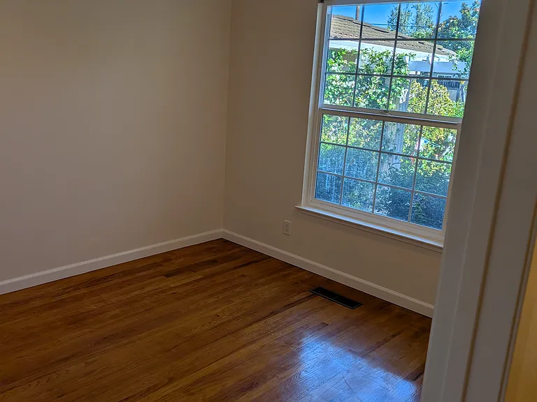 1021 Reed Ave — Photo 9
