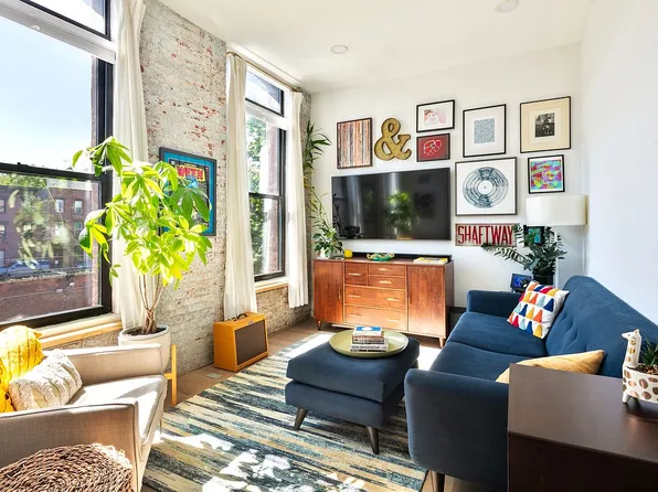 1 Tiffany Pl APT 2P, Brooklyn, NY 11231
