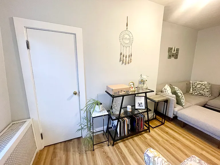 31 Cooper St #2 — Photo 10