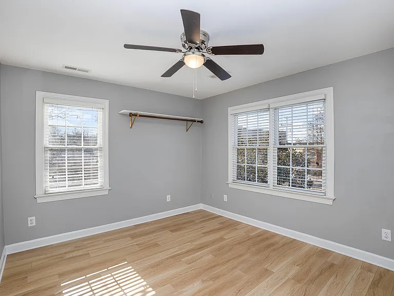 130 Fenner Ln — Photo 15