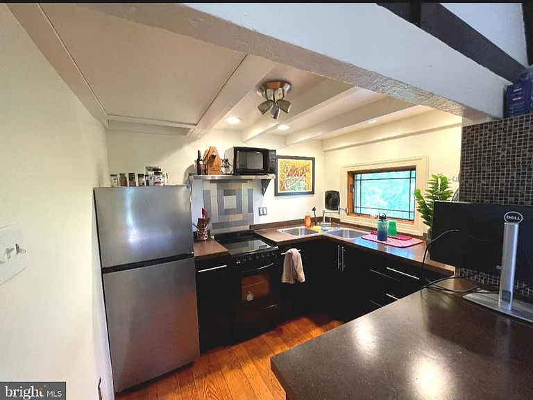 1451 Walton Rd #B — Photo 8