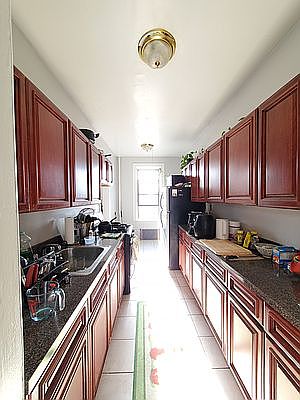 1st image of 2100 Westbury Ct #5L