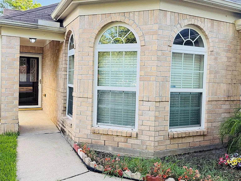 19130 Clevera Walk Ln — Photo 3