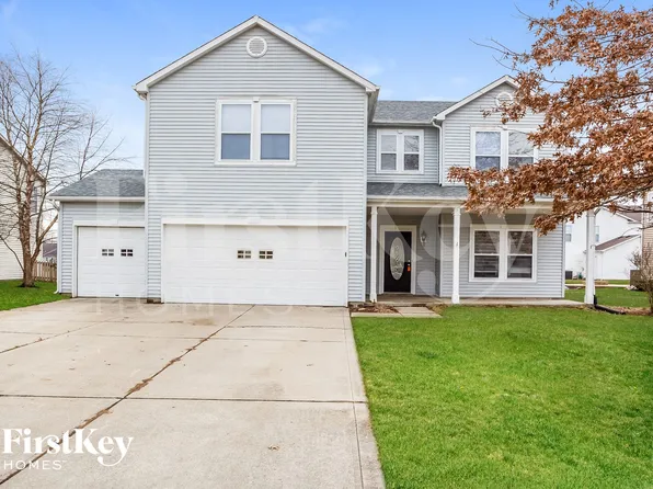 1079 King Maple Dr, Greenfield, IN 46140