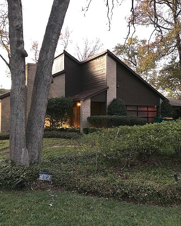 1st image of 422 Rolling Hills Dr