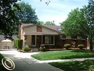 1st image of 23915 Colchester Dr
