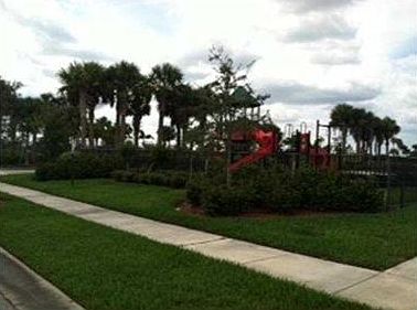 4th image of 1030 E Verona Trace Dr