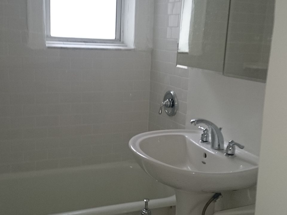 2nd image of 6344 Saunders St