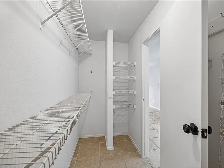 2 Goldthread Ct — Photo 15