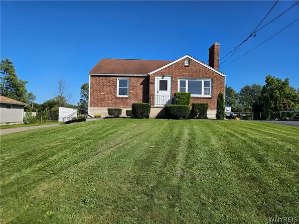 727 Sweet Home Rd, Amherst, NY 14226
