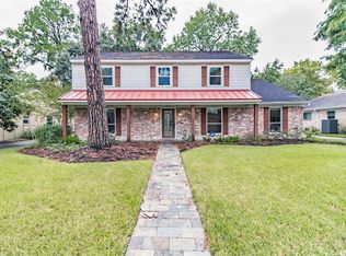 12419 Carriage Hill Dr, Houston, TX 77077