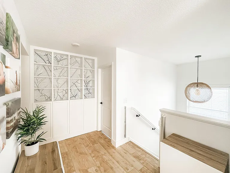 Upstairs flex space