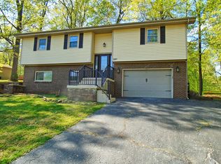 261 Hickory Hollow Dr, Madisonville, KY