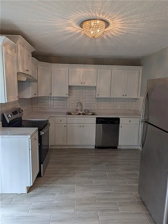 3 bed, 1.5 bath, 1134 sqft, $1,600 — Photo 3