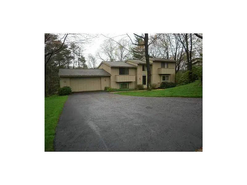 2646 Glenchester Rd photo 1