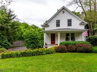 131 Church St, Far Hills, NJ 07931