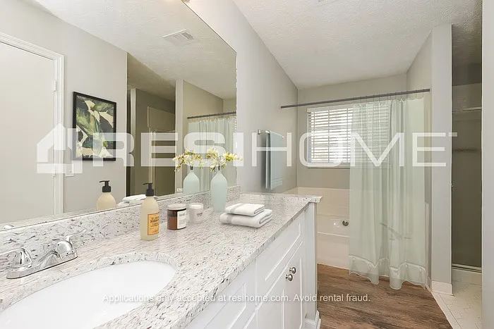 1841 Killarney Dr SW — Photo 11