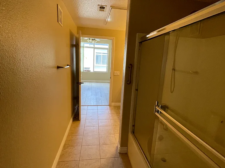 4165 Executive Dr #F401 — Photo 18