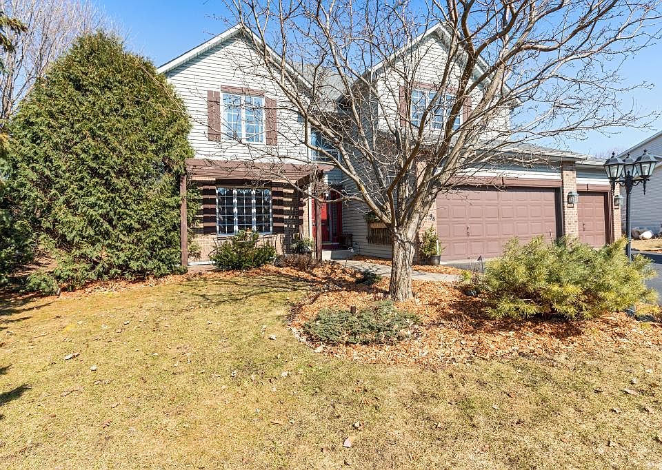 1st image of 17584 Wexford Dr