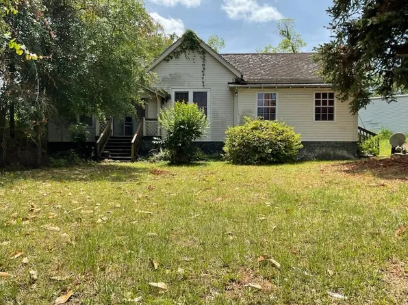 1117 N Madison St, Thomasville, GA 31792