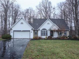 928 Lothario Cir, Webster, NY 14580