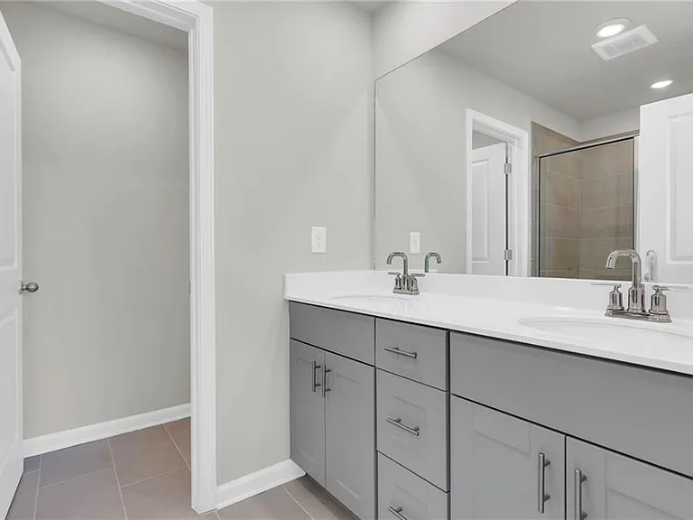 1645 Villageside Ct — Photo 19