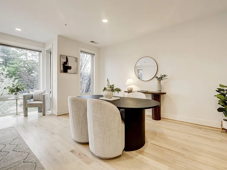4335 Harrison St NW #5 — Photo 8