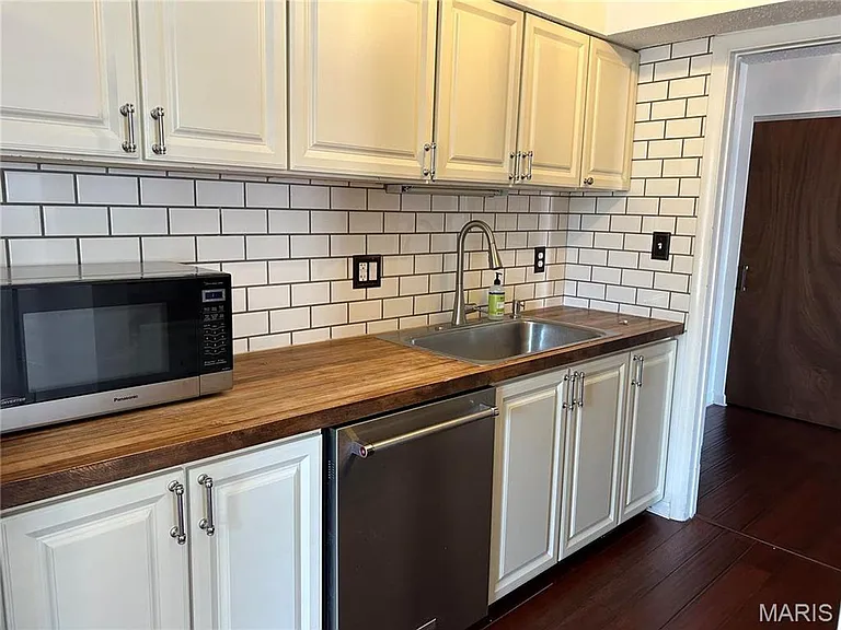 14471 Bantry Ln #16 — Photo 2
