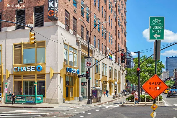 Rented by Sotheby's International Realty | media 20