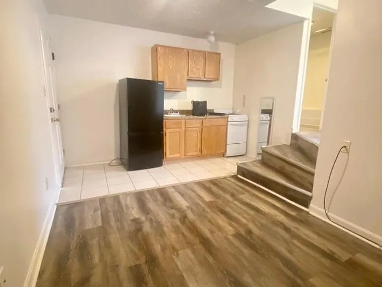 458 High Street — Photo 1