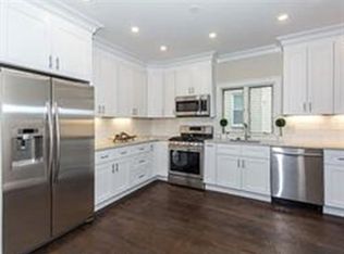 3 Heath St APT 1, Somerville, MA 02145
