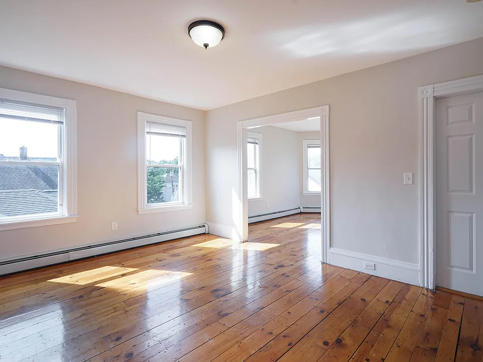 321 Jefferson Ave