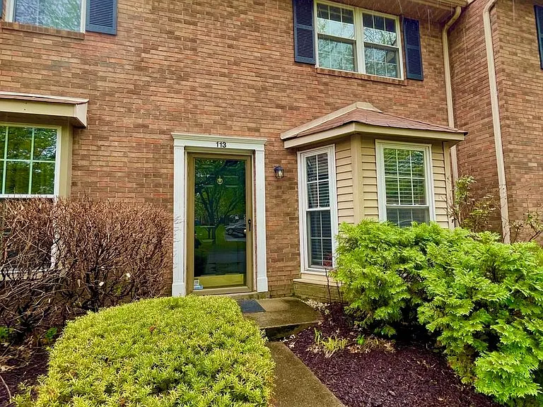 113 McMurray Cir — Photo 2