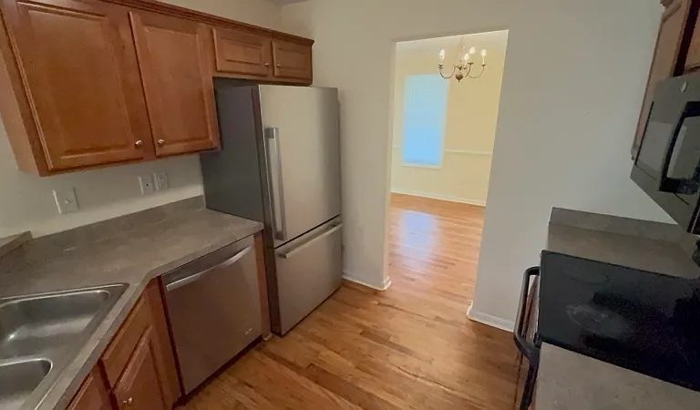 202 Heartwood Xing — Photo 12