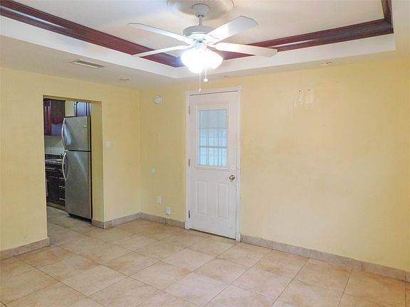 5th image of 3701 SW 58th Avenue