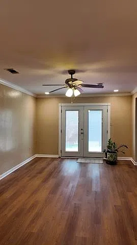 3 bed, 2.0 bath, 1750 sqft, $1,750 — Photo 3